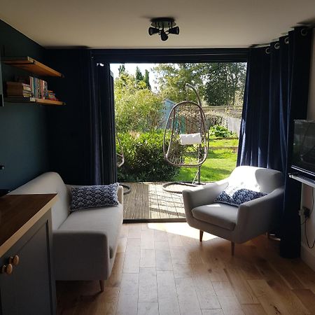 Modern 1-Bed Apartment, Plus Parking, Near Oxford And The Jr 外观 照片