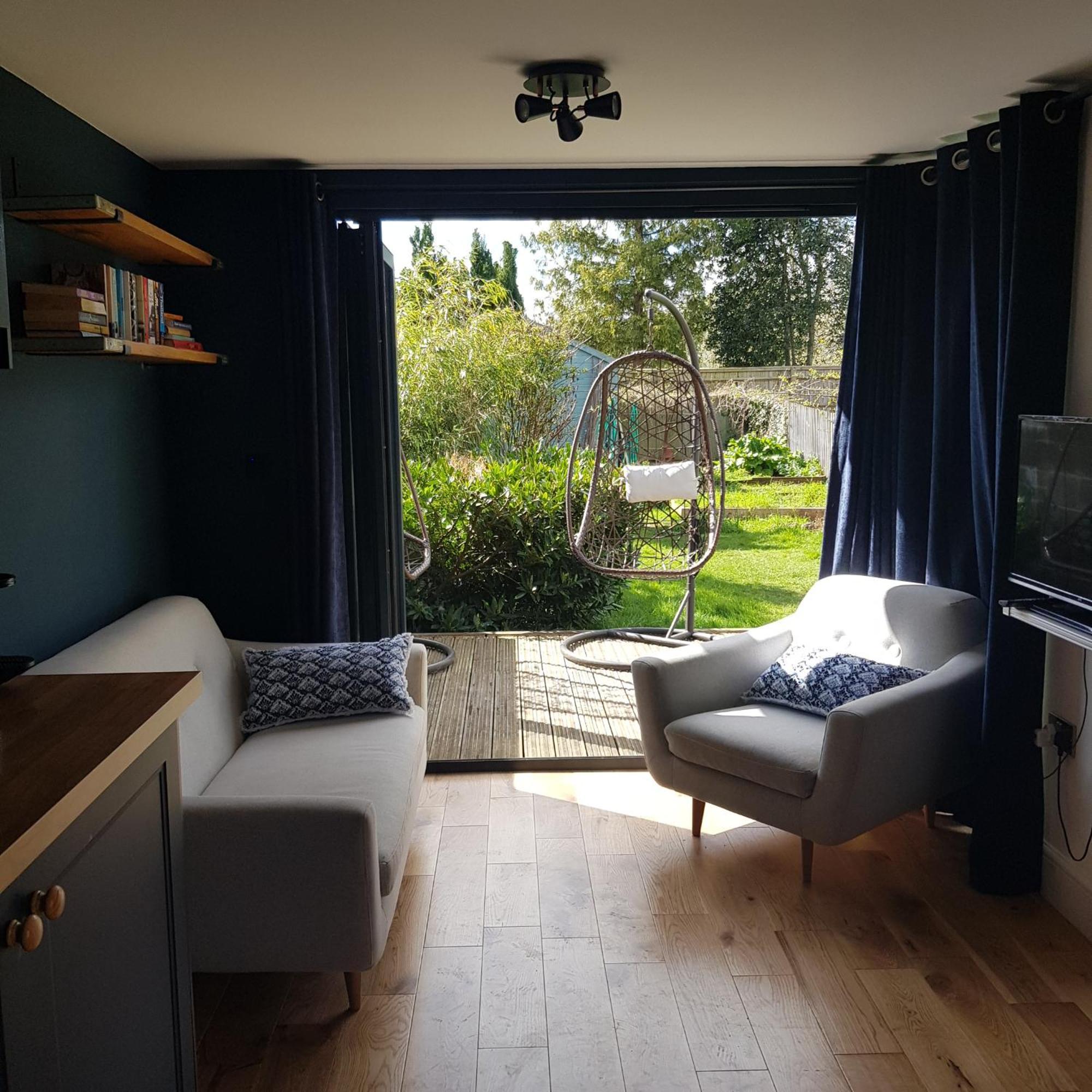 Modern 1-Bed Apartment, Plus Parking, Near Oxford And The Jr 外观 照片
